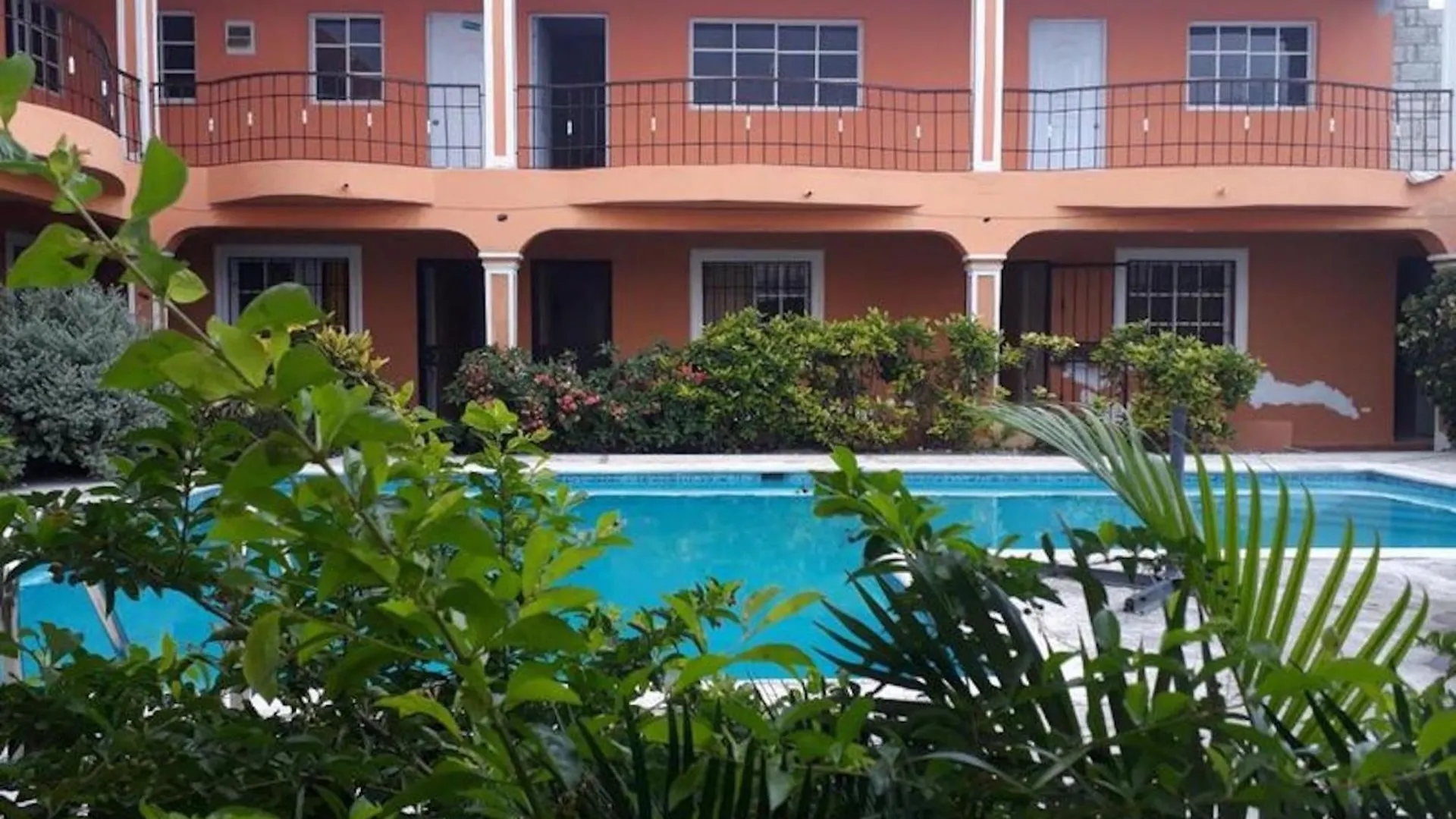 Room In Guest Room - Apartahotel Next Nivel - Queen Room With Fan Punta Cana